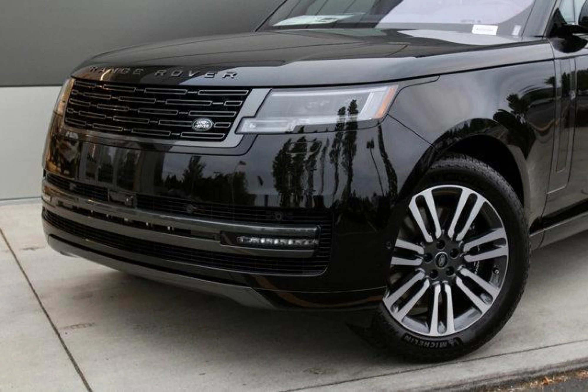 2023 Land Rover Range Rover P530 SE