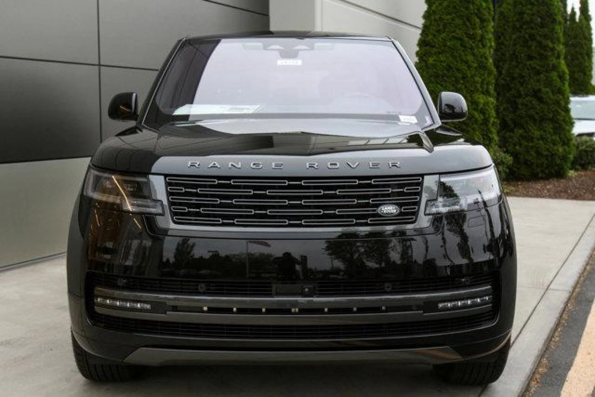 2023 Land Rover Range Rover P530 SE