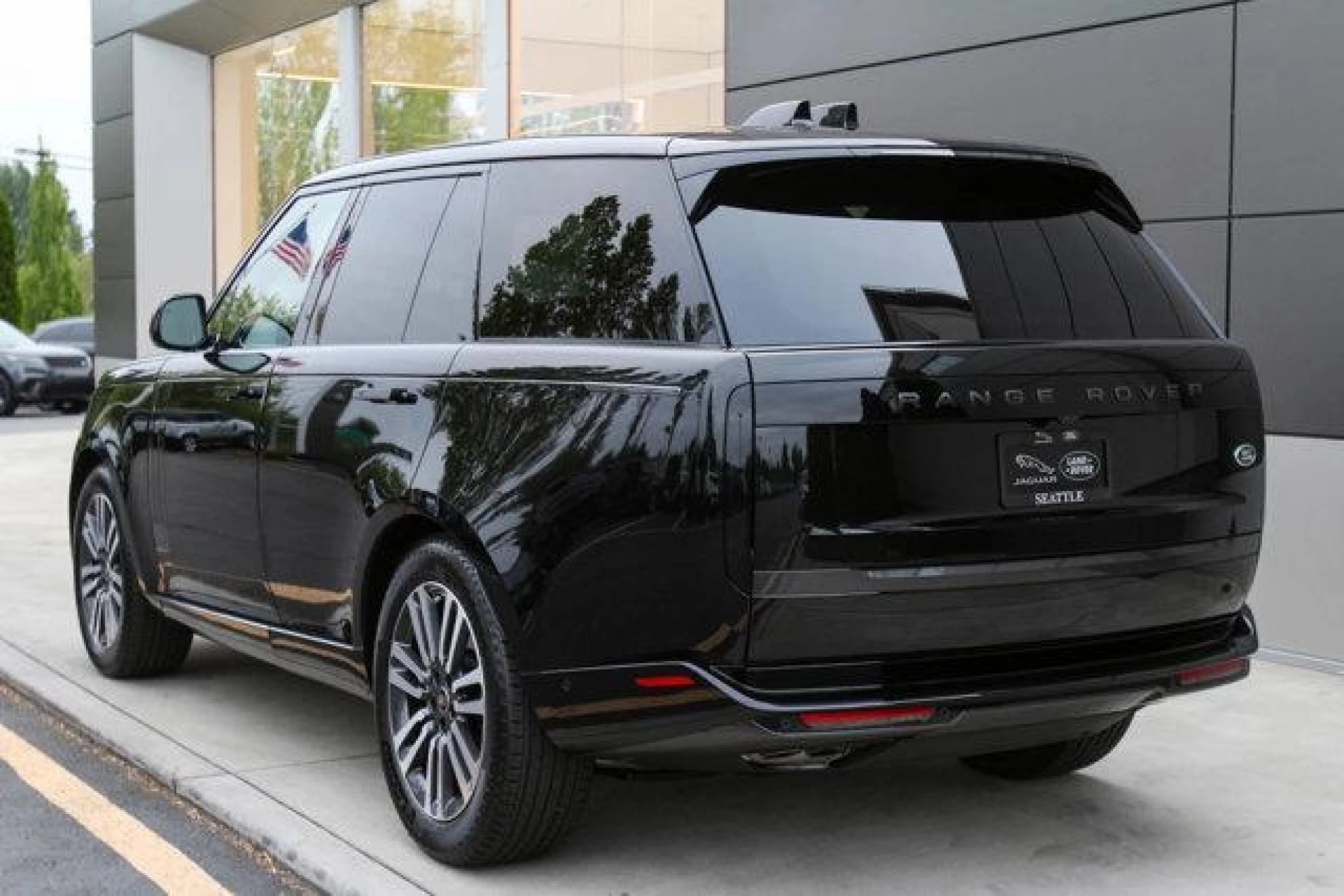 2023 Land Rover Range Rover P530 SE