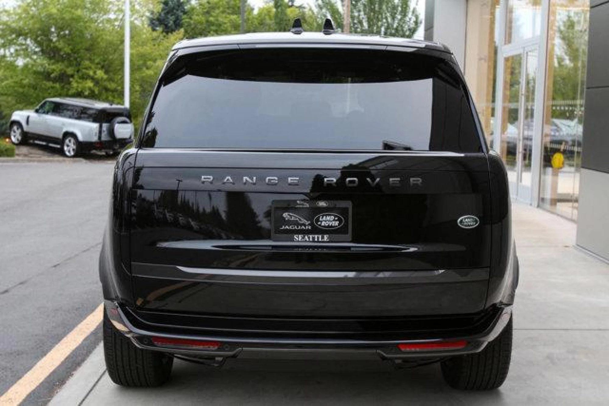 2023 Land Rover Range Rover P530 SE