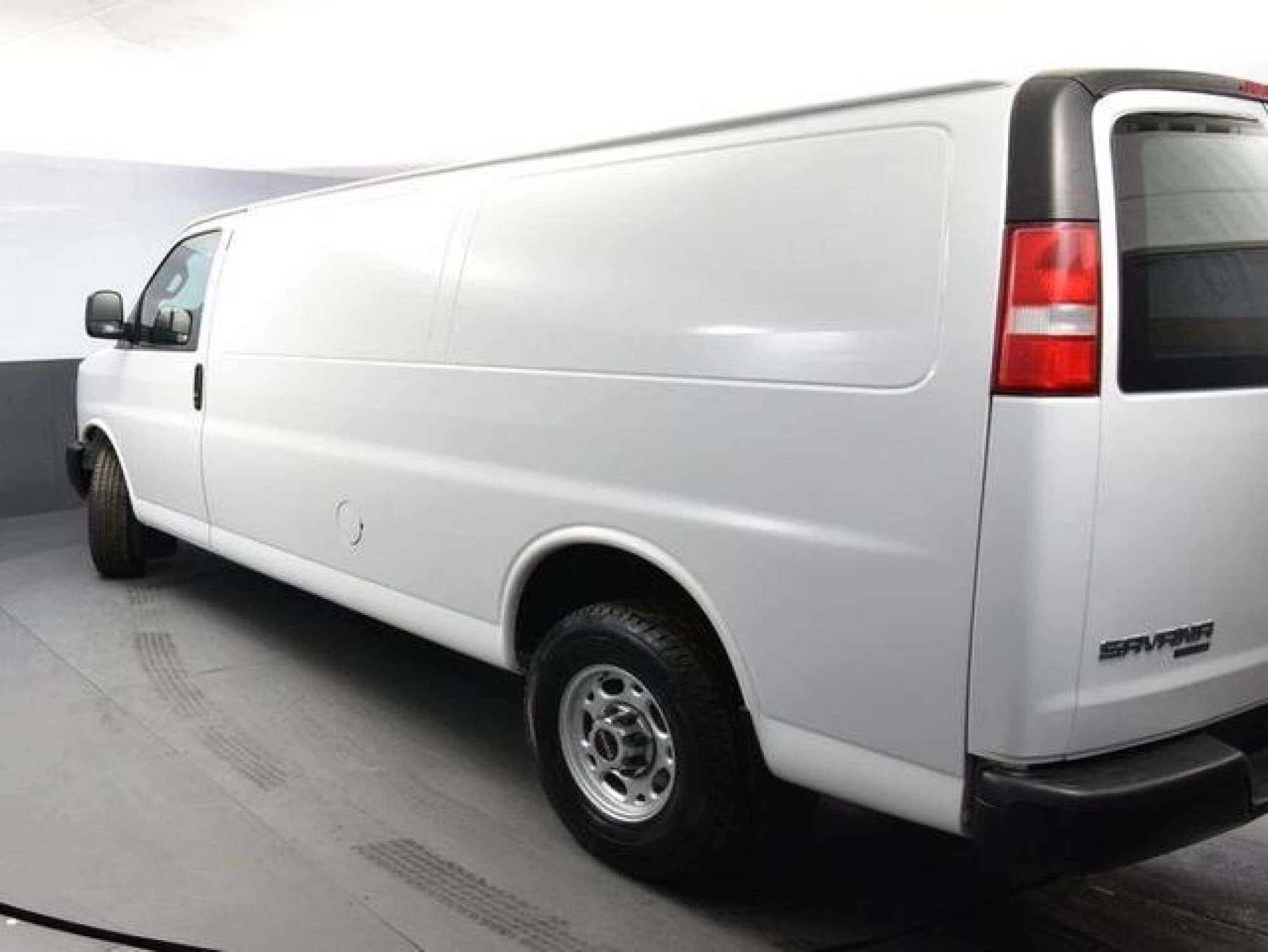 2016 GMC Savana 2500 Work Van