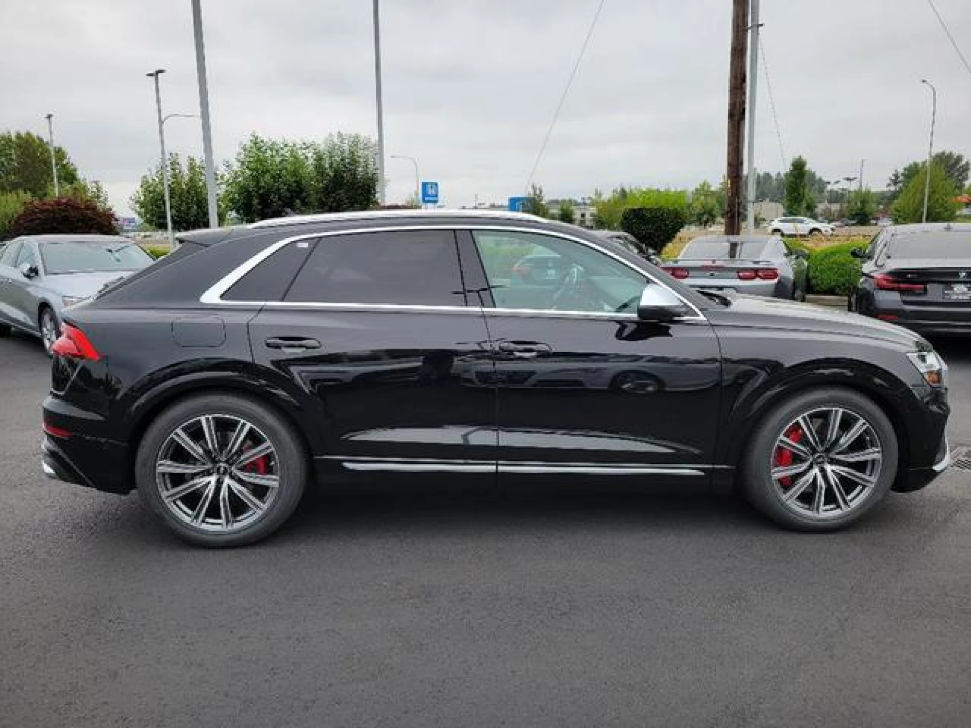 2023 Audi SQ8 4.0T quattro Premium Plus
