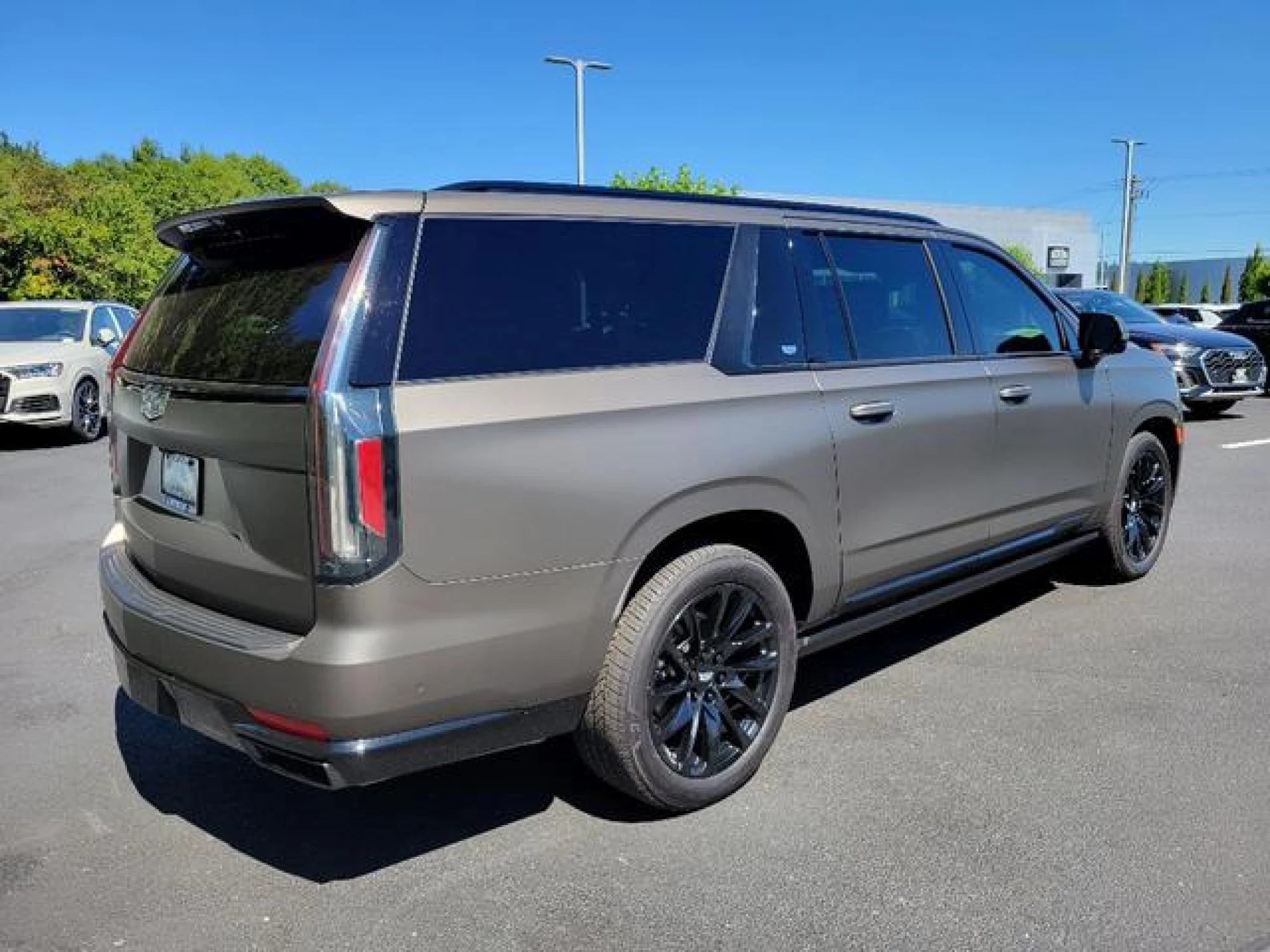 2023 Cadillac Escalade ESV Sport Platinum