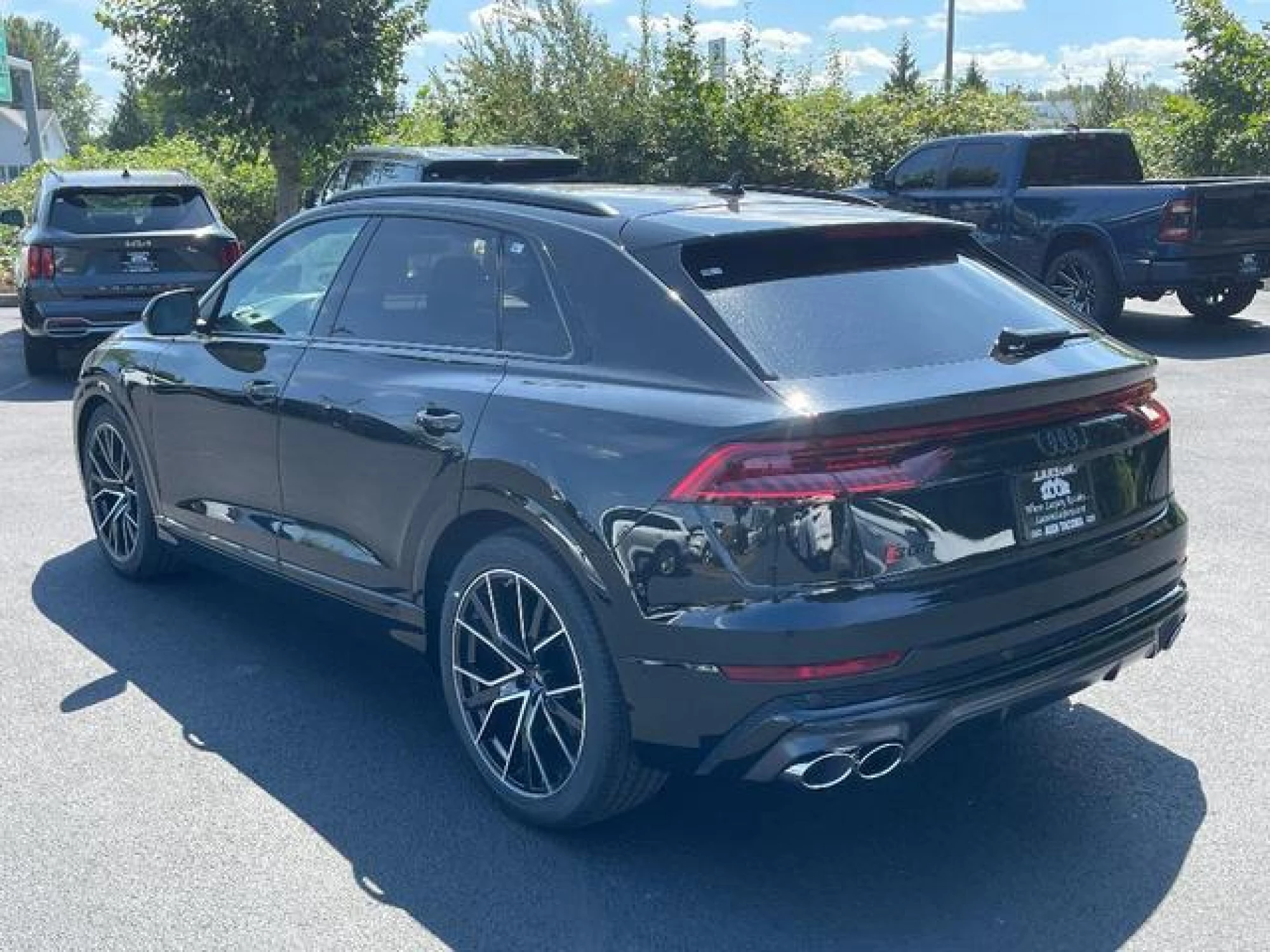 2023 Audi SQ8 4.0T quattro Premium Plus