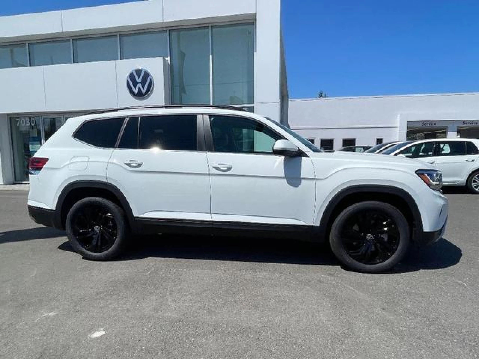 2023 Volkswagen Atlas 3.6L SE w/Technology