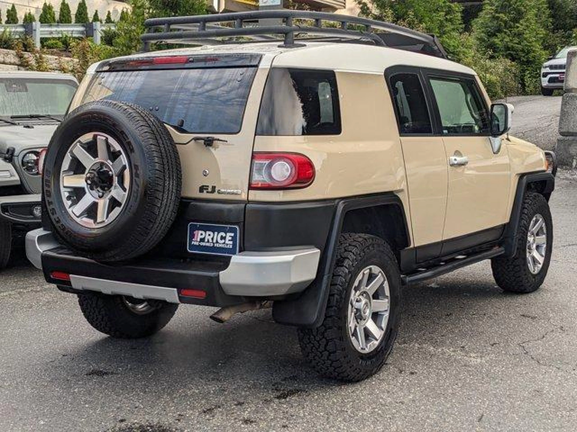 2014 Toyota FJ Cruiser Base