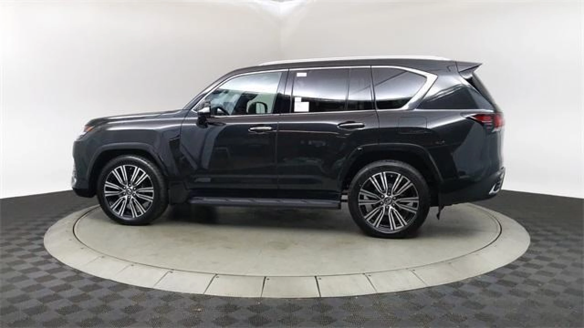 2023 Lexus LX 600 Luxury