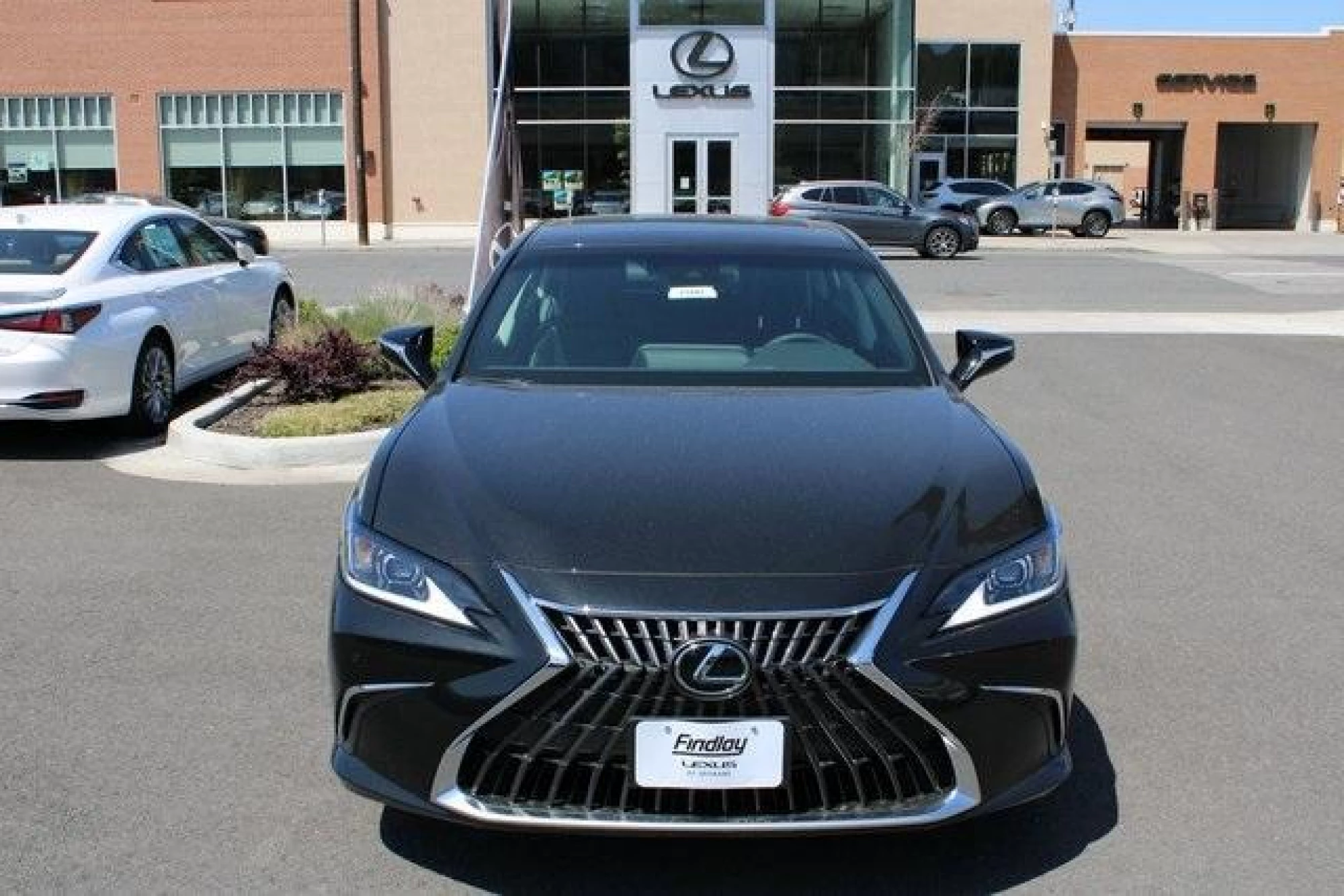 2023 Lexus ES 250 Base