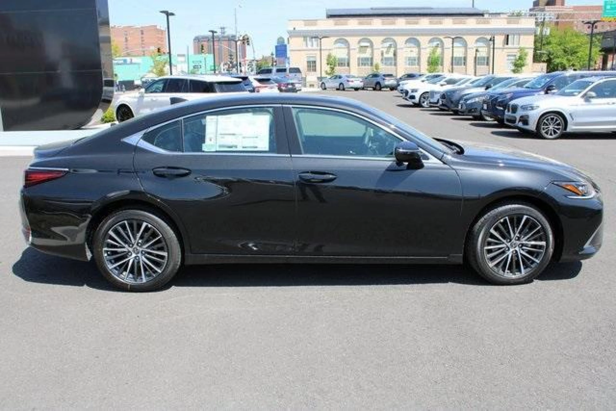 2023 Lexus ES 250 Base