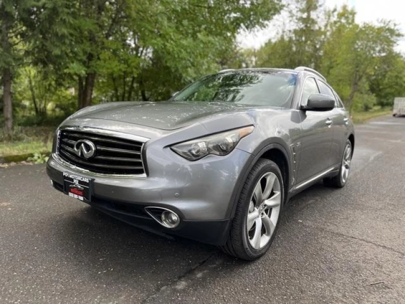 2014 INFINITI QX70 Base