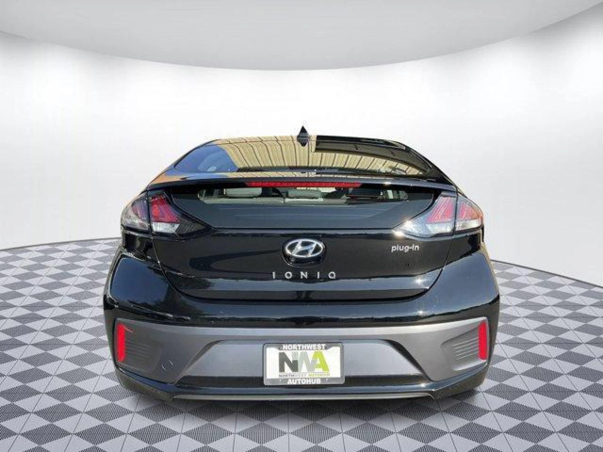 2022 Hyundai IONIQ Plug-In Hybrid SEL