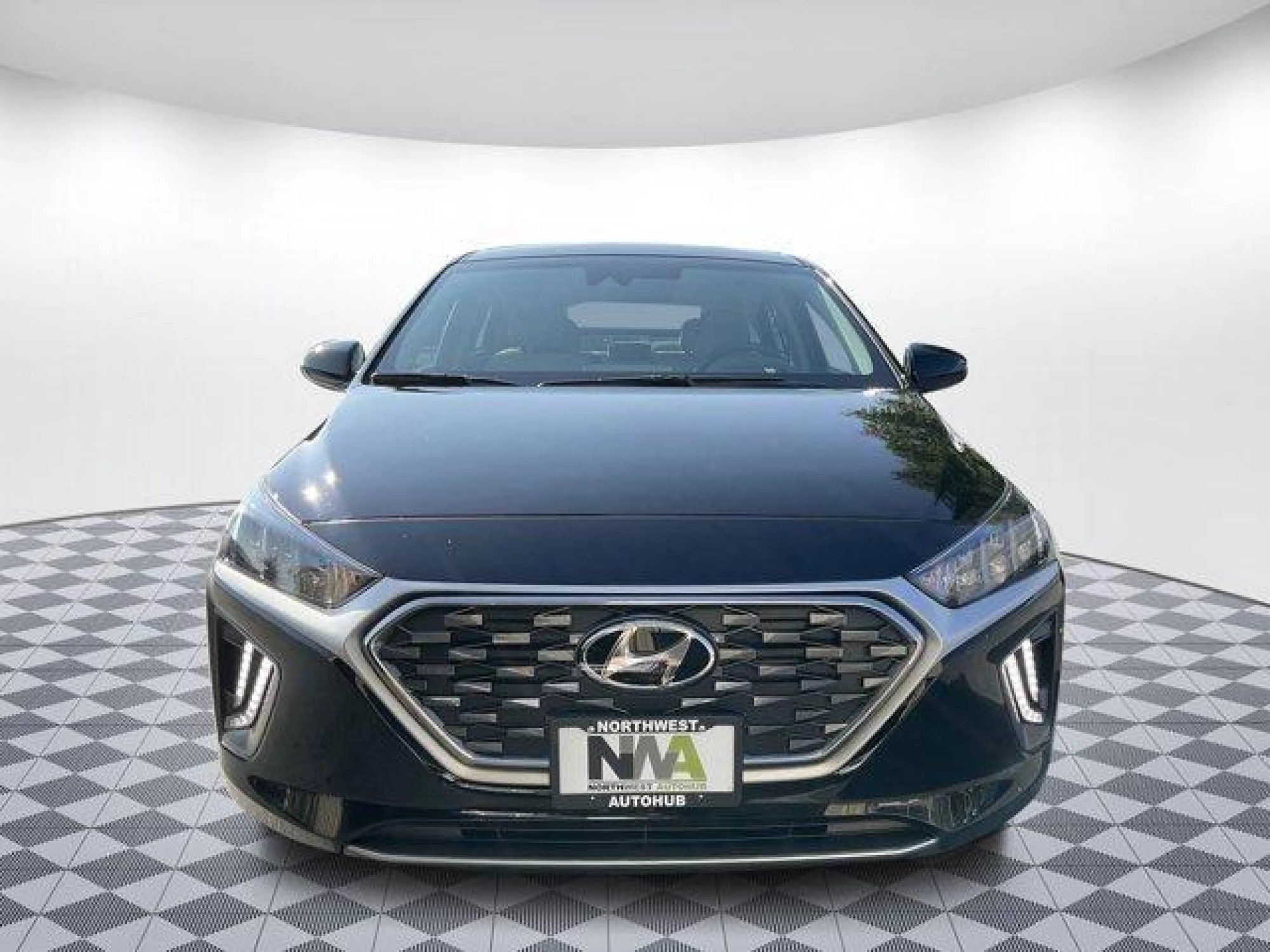 2022 Hyundai IONIQ Plug-In Hybrid SEL