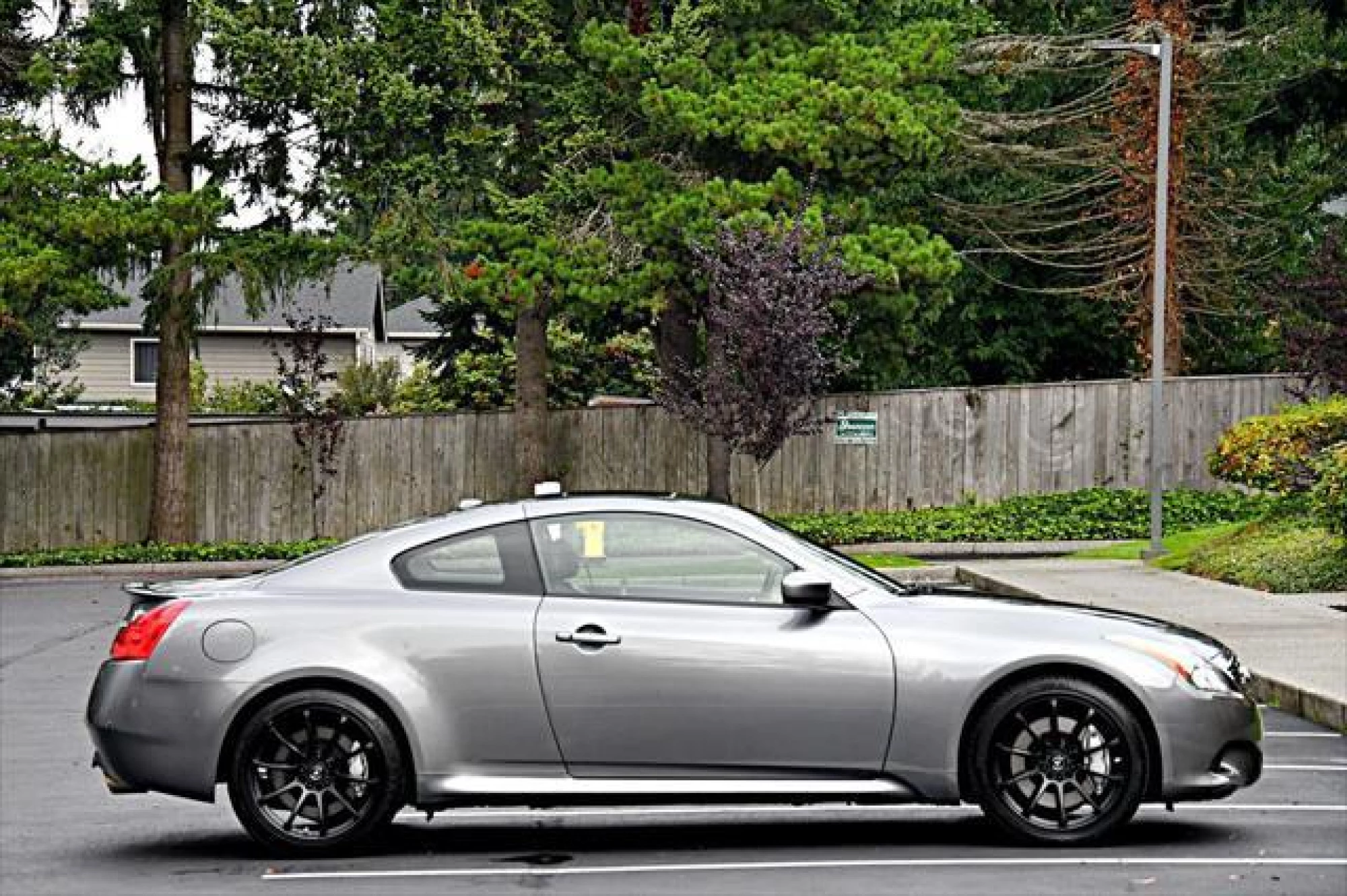 2010 INFINITI G37 Sport