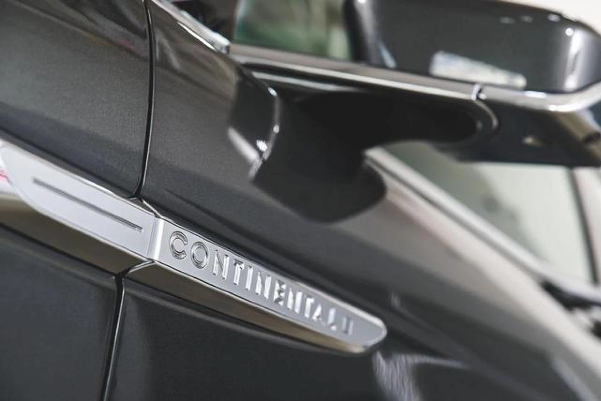 2018 Lincoln Continental Reserve