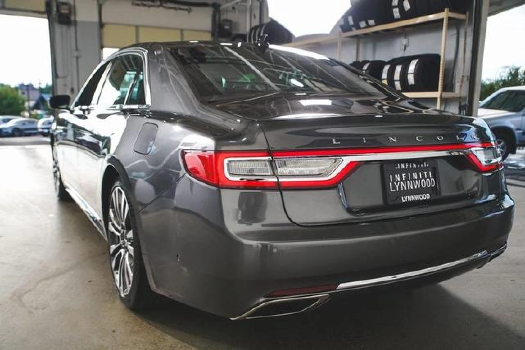 2018 Lincoln Continental Reserve