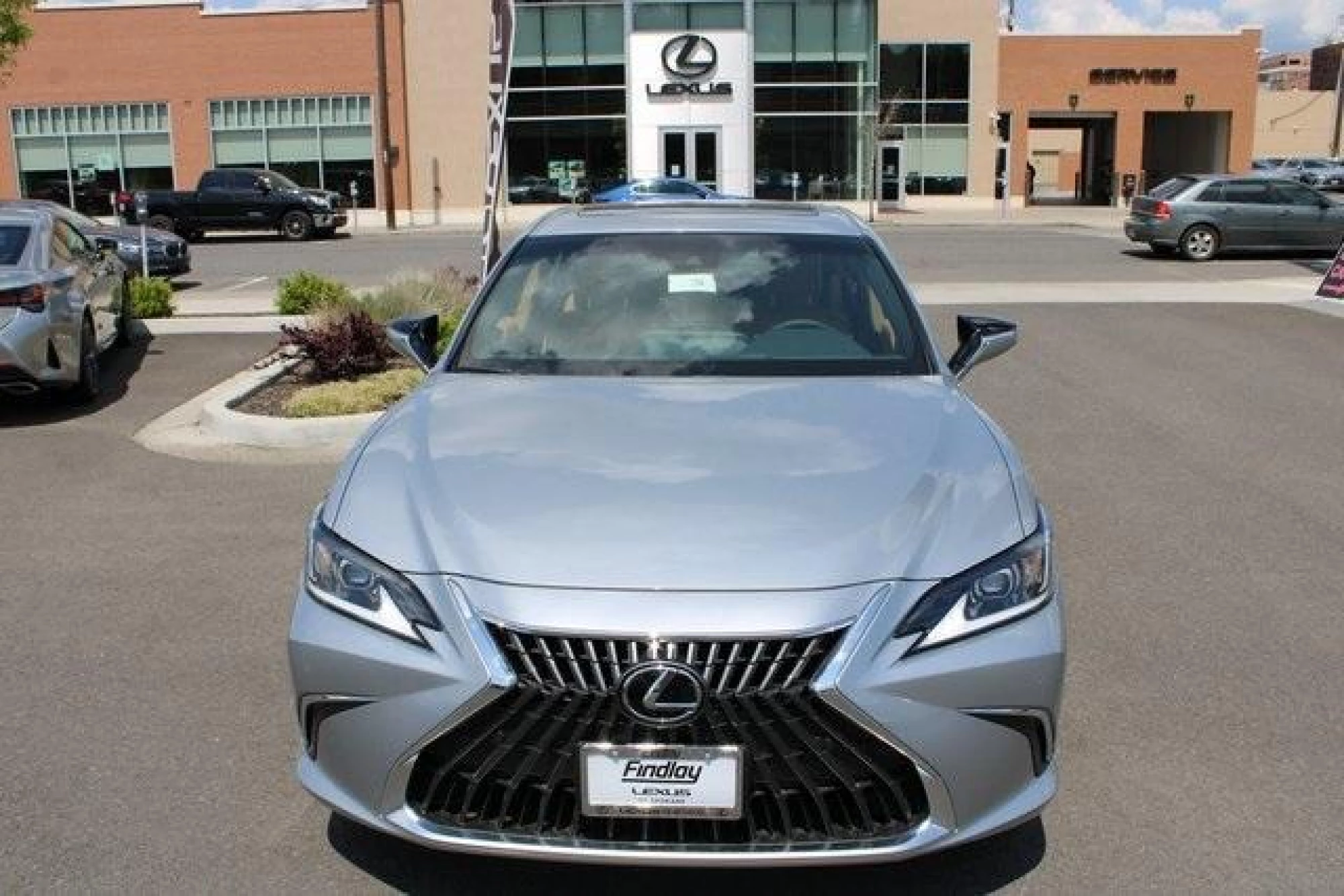 2023 Lexus ES 250 Base