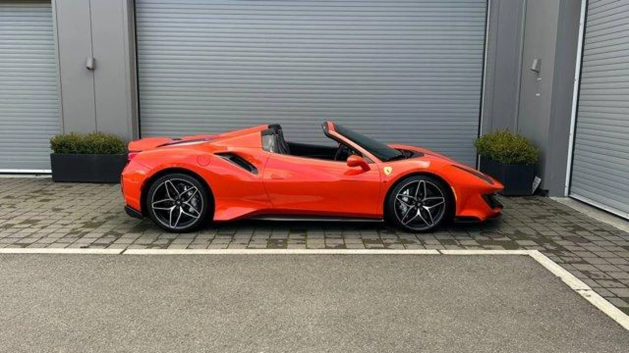 2020 Ferrari 488 Pista Spider Base