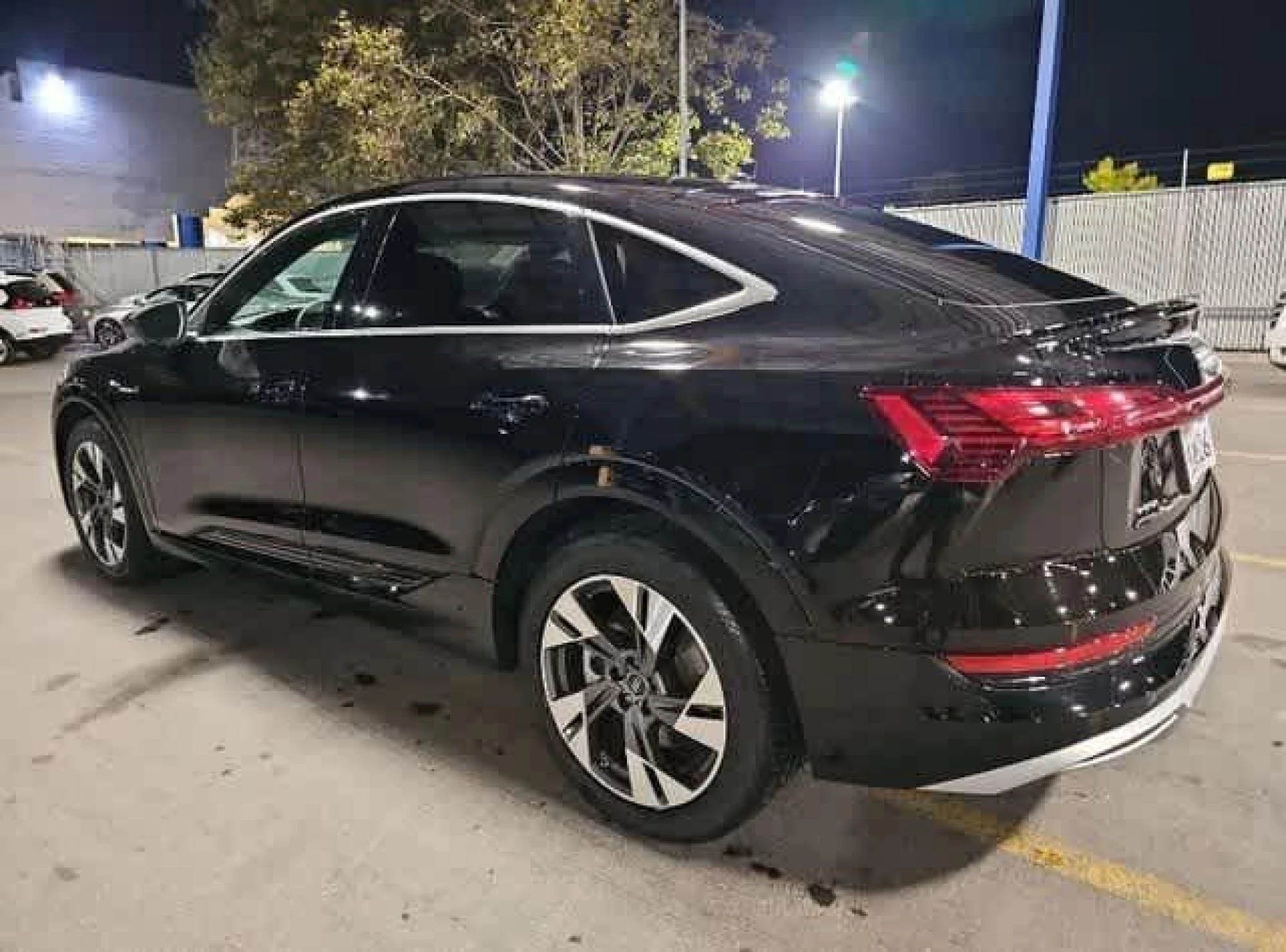 2023 Audi e-tron S line Premium