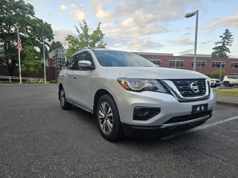2019 Nissan Pathfinder S