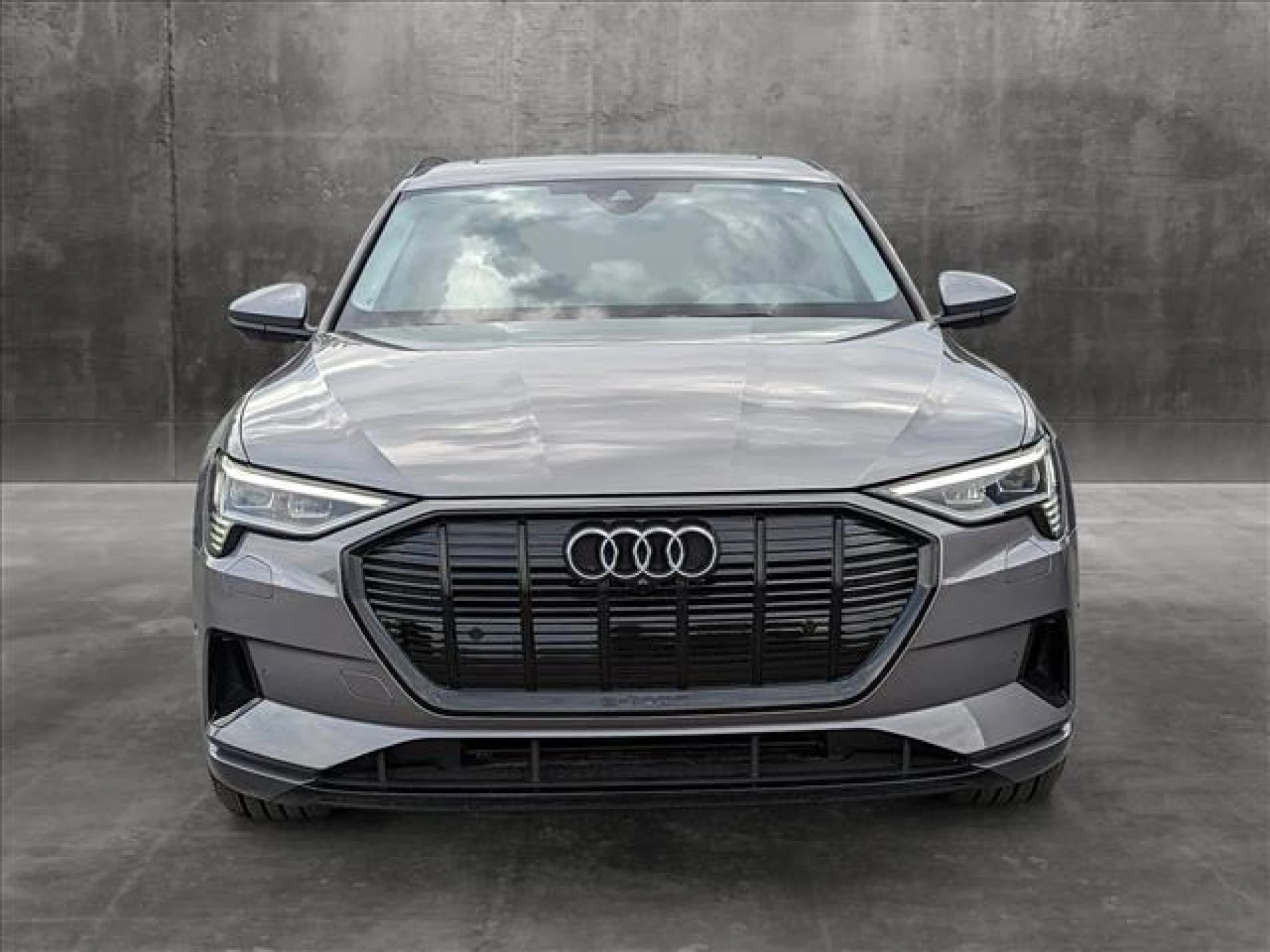 2023 Audi e-tron Premium Plus