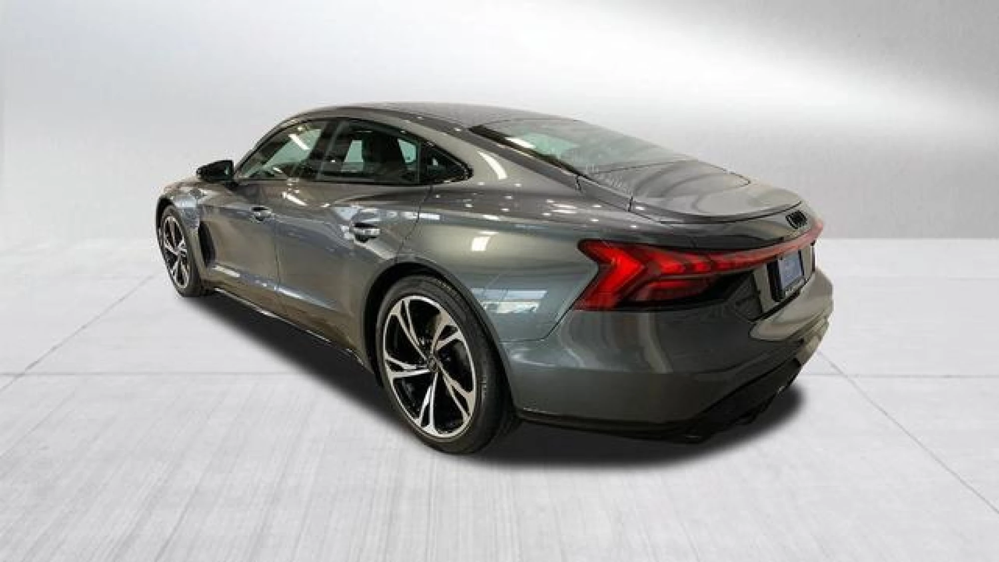 2023 Audi e-tron GT Premium Plus