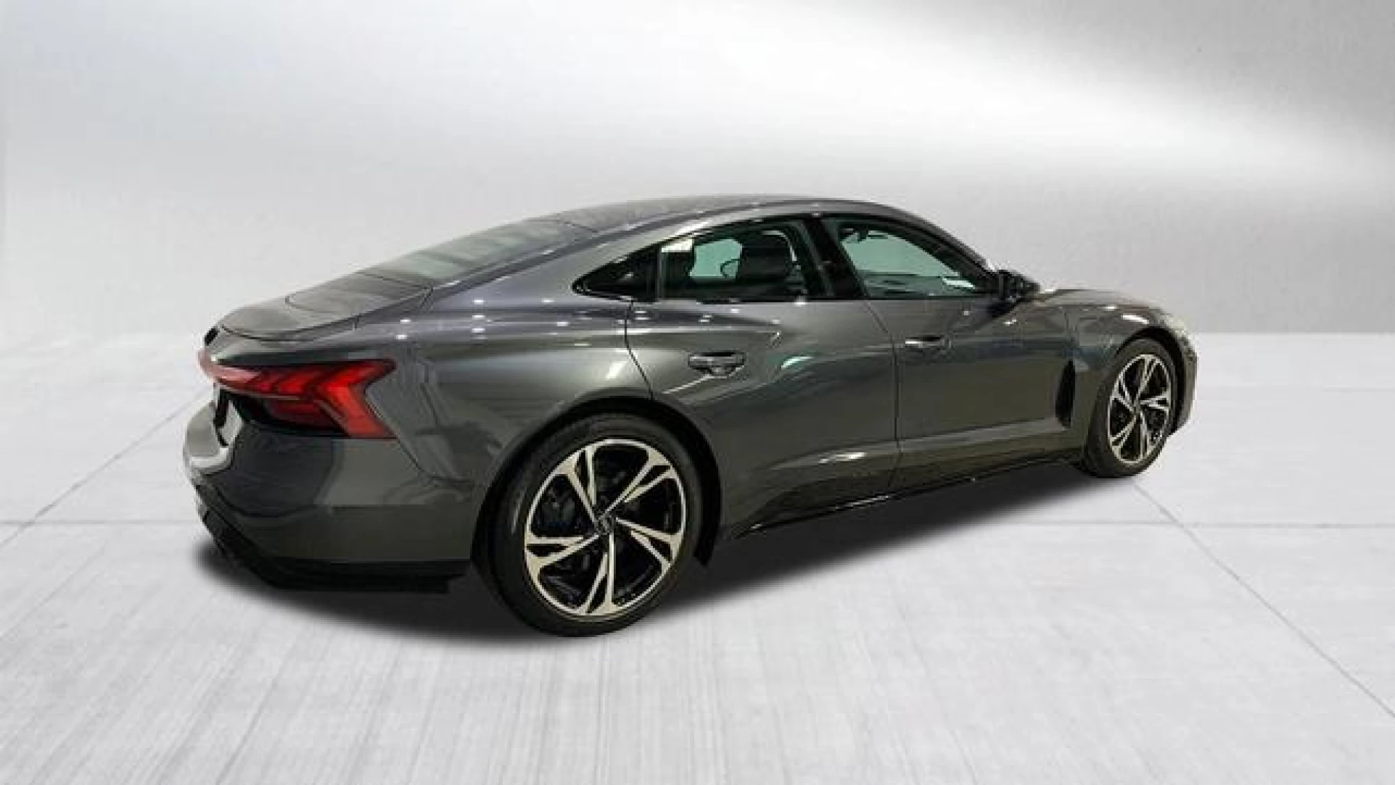 2023 Audi e-tron GT Premium Plus