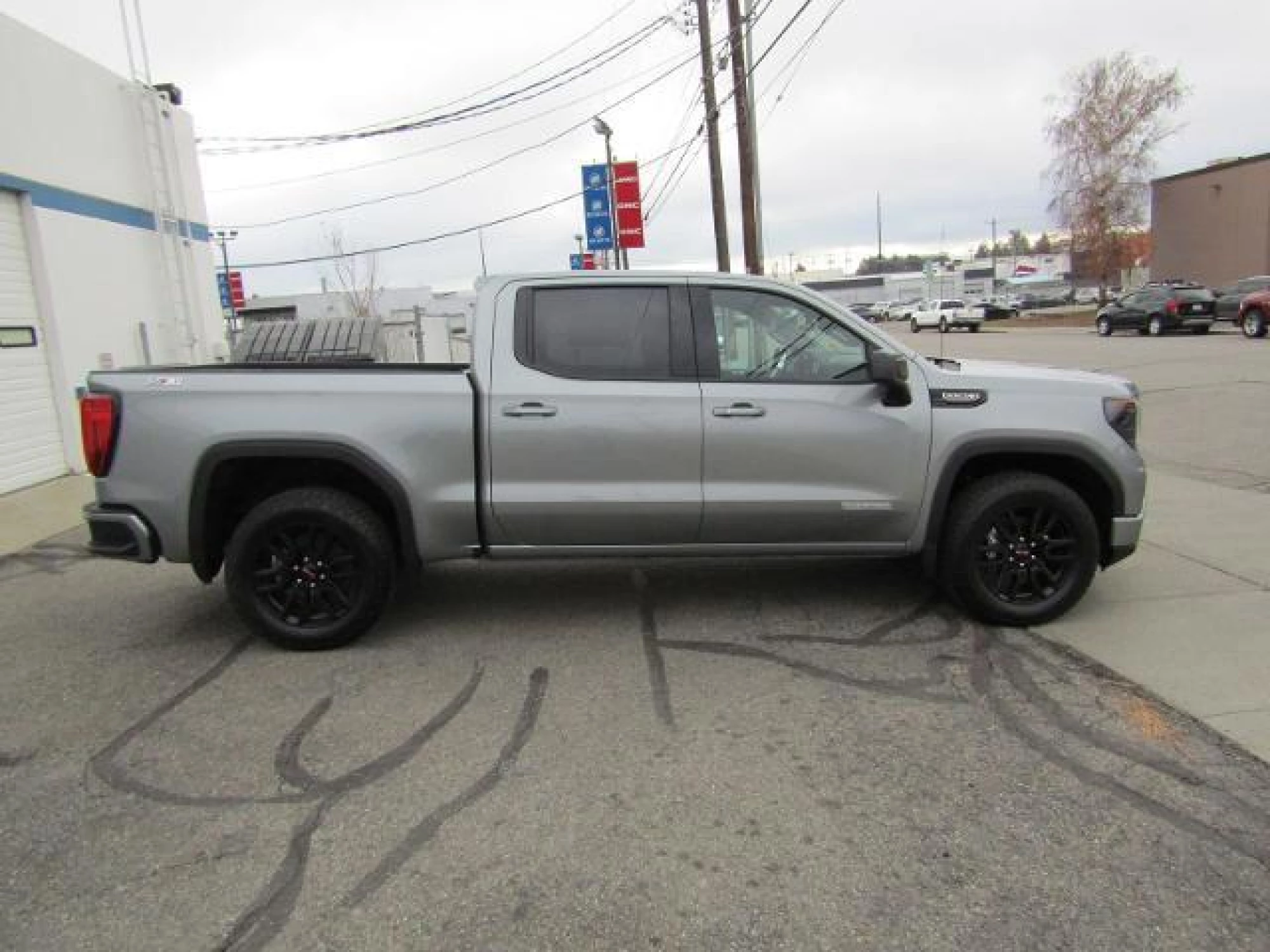 2023 GMC Sierra 1500 Elevation