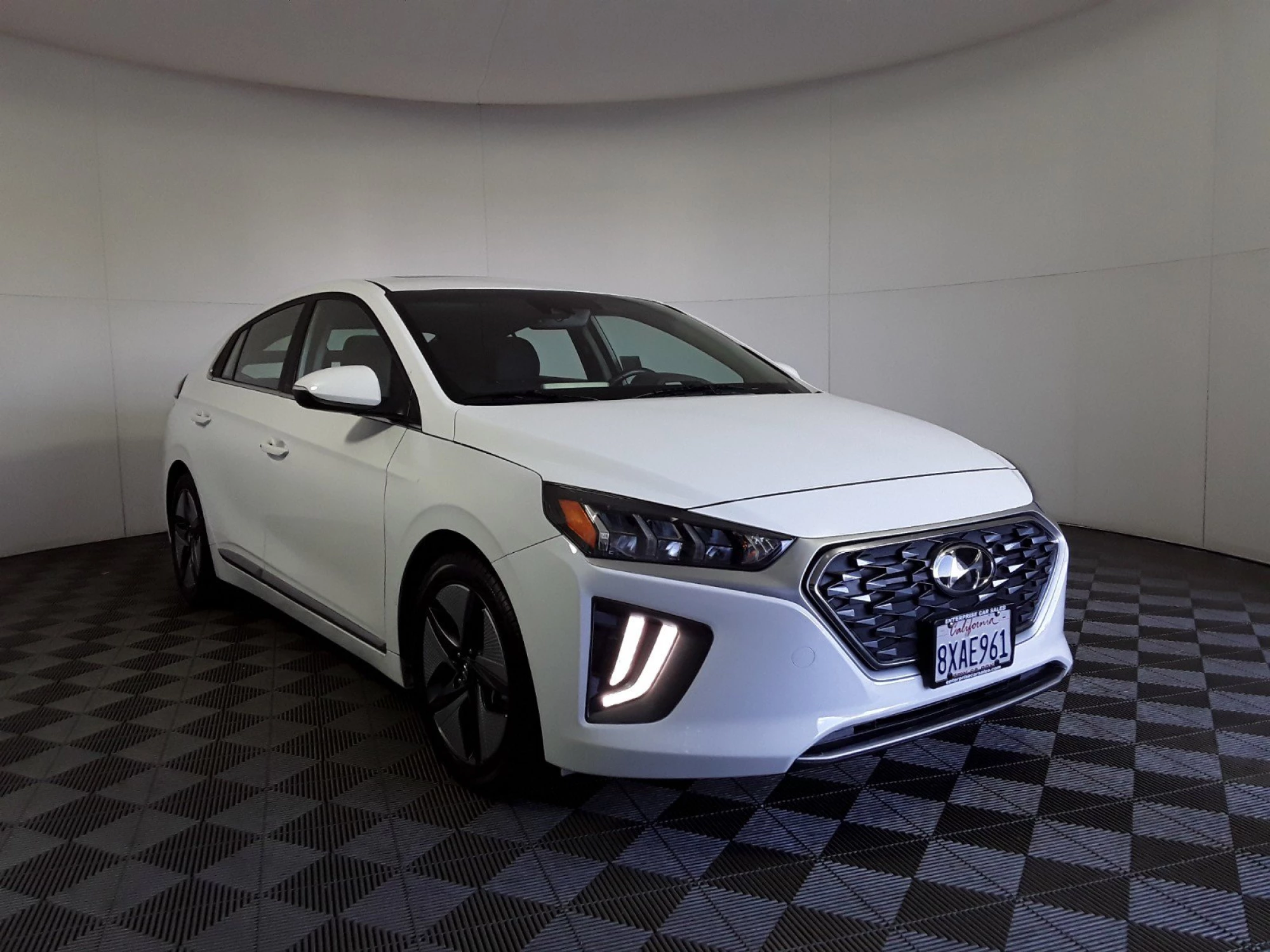 2021 Hyundai Ioniq Hybrid SEL Hatchback