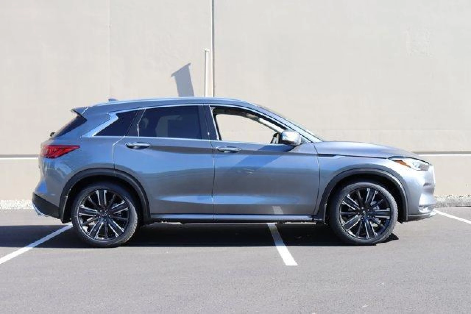 2023 INFINITI QX50 SENSORY