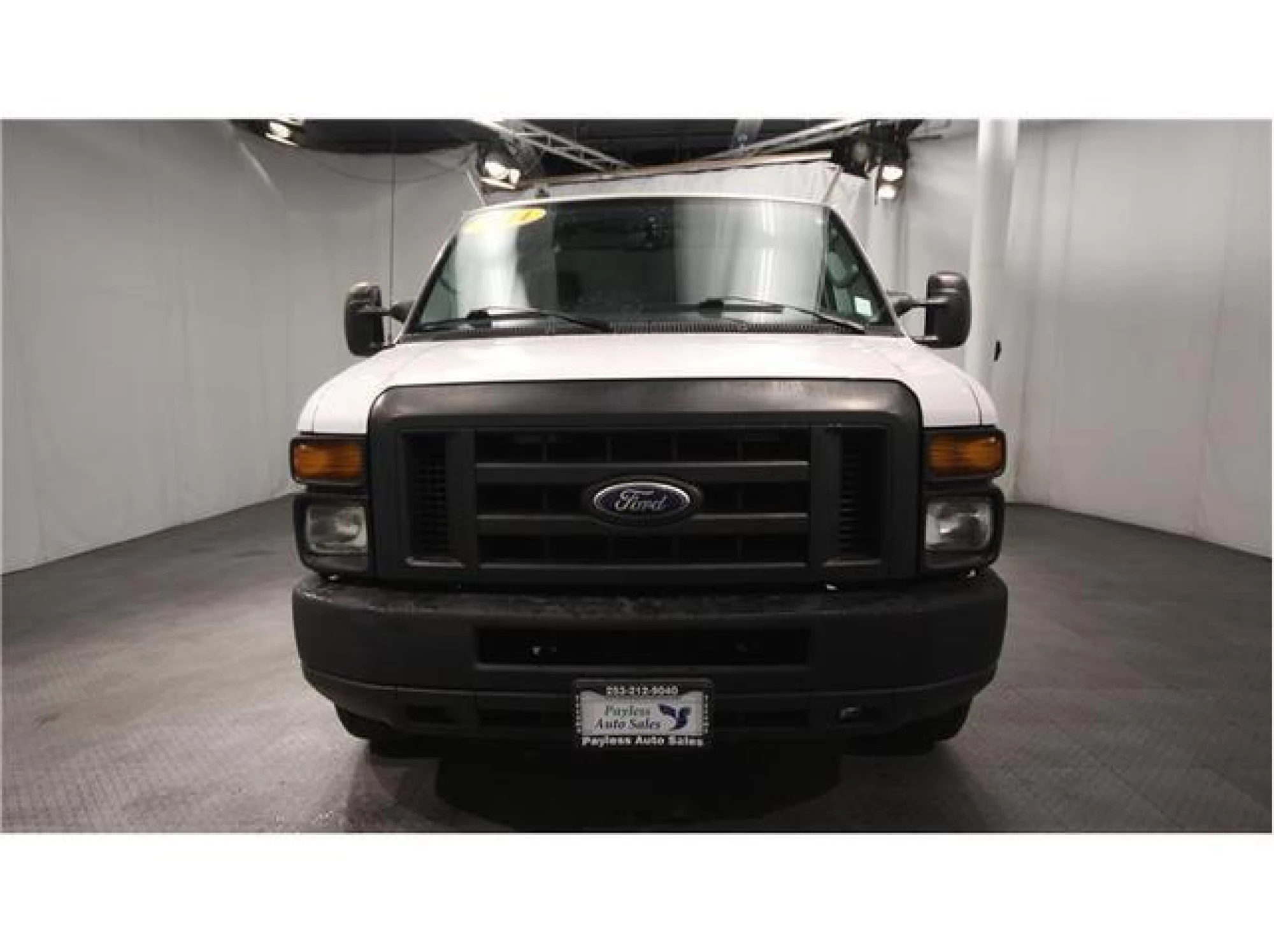 2014 Ford E350 Super Duty Base