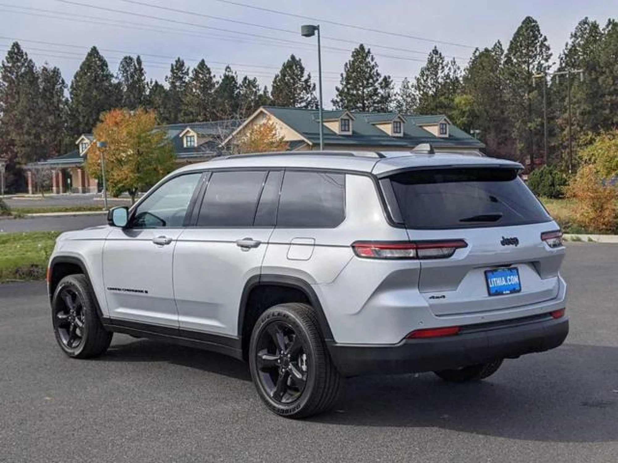 2023 Jeep Grand Cherokee L Laredo