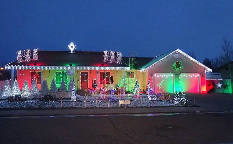 Olde Fashioned Christmas Idaho Falls 2022 Why This Idaho Falls House Is Decorated In Thousands Of Lights - East Idaho  News