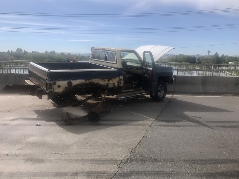Wheel falls off truck, causes crash on US 20 bridge over Snake River