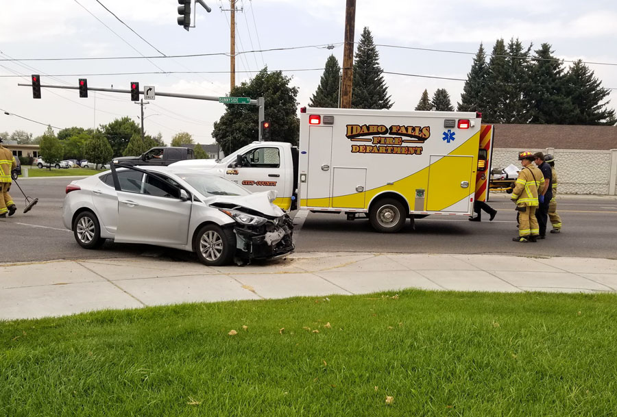 TRAFFIC ALERT One hospitalized in Sunnyside crash East Idaho News