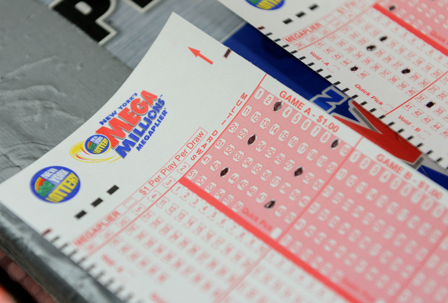 Mega Millions jackpot climbs to 1.6 billion. It's now the largest US lottery jackpot ever