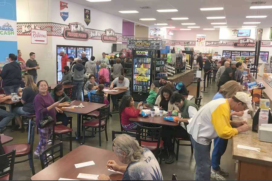 1.6 billion lottery draws Utah crowds to buy tickets in Idaho East