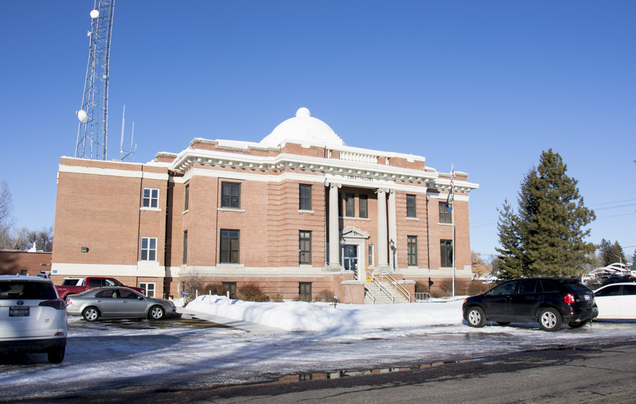 St. Anthony woman charged with grand theft after police say she wrote unauthorized checks East