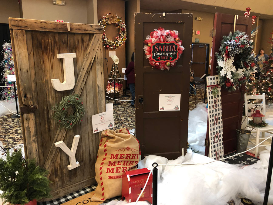 festival of trees decor