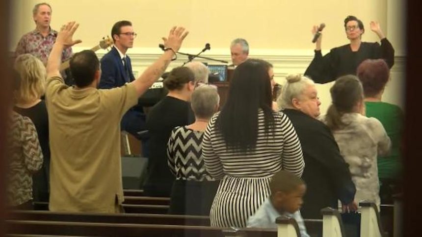 200318105526 01 louisiana church service live video1