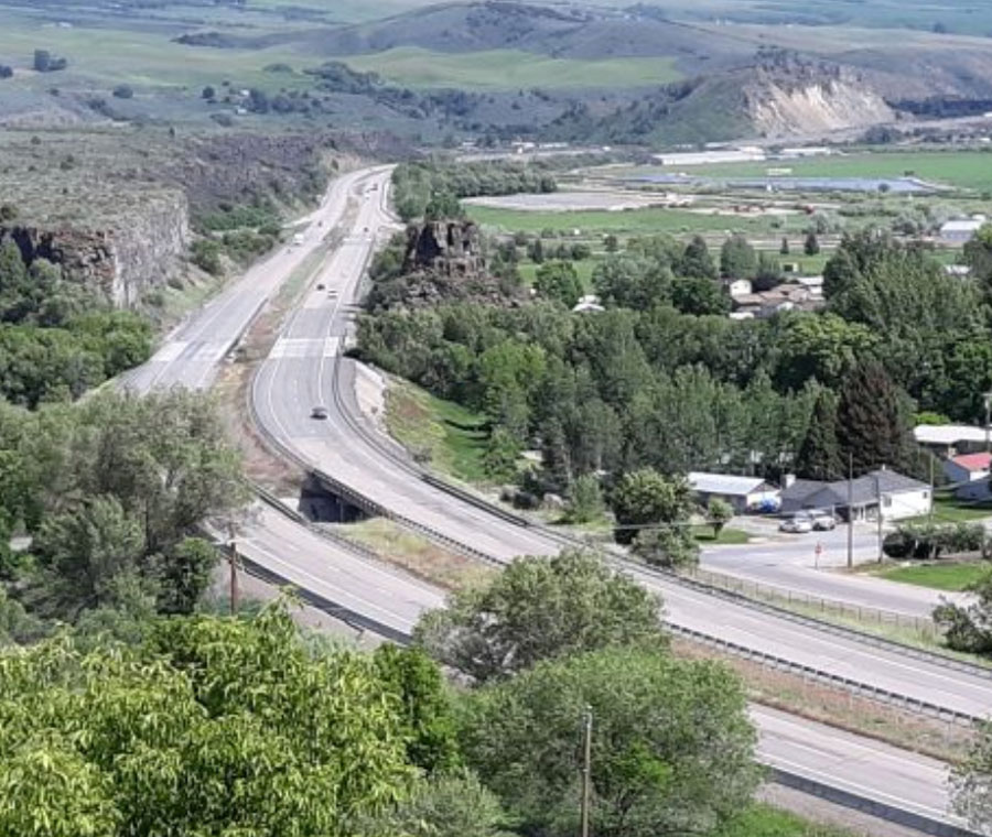 City, county officials to discuss bringing water, sewer service to