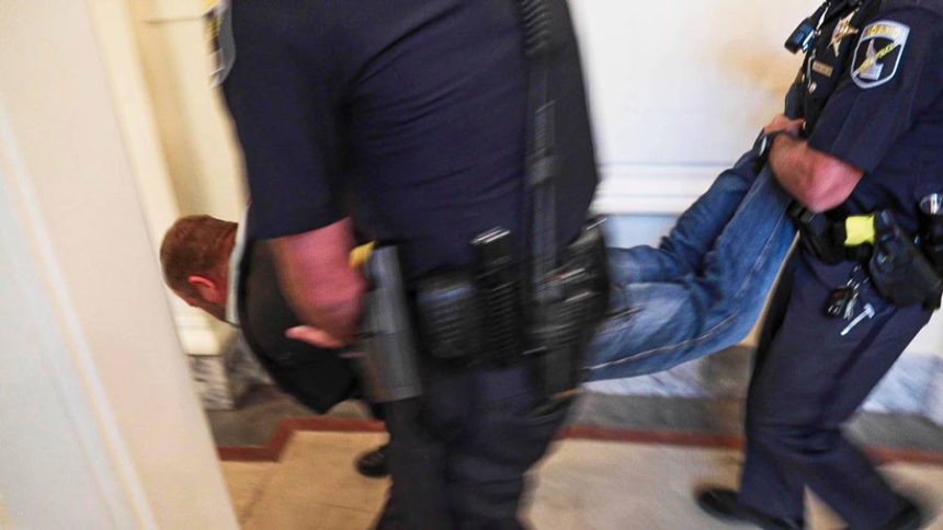 Ammon Bundy dragged out of Idaho Capitol