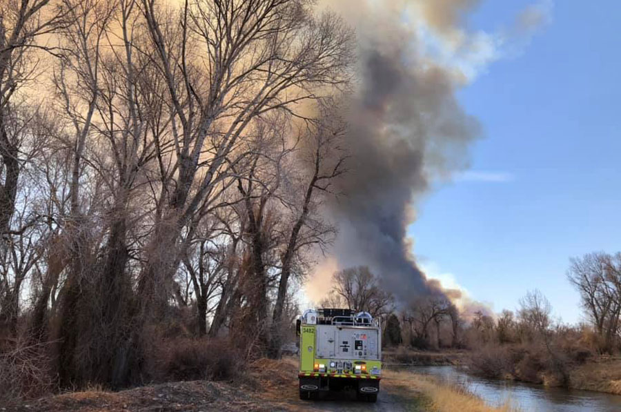 UPDATE Lavaside Fire reaches nearly 1,200 acres. Homes remain threatened. East Idaho News