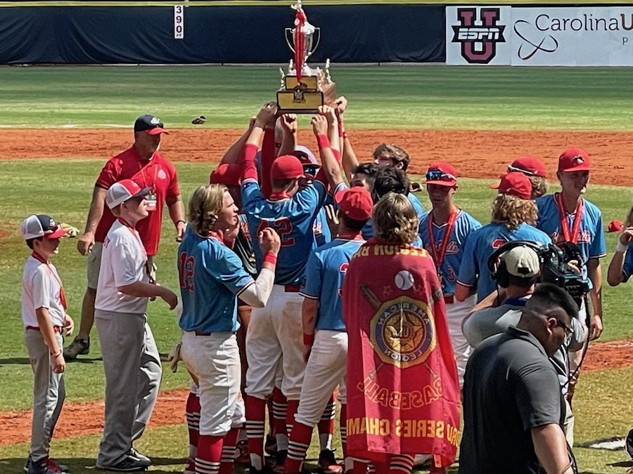 Idaho Falls Bandits celebrating second world series victory East