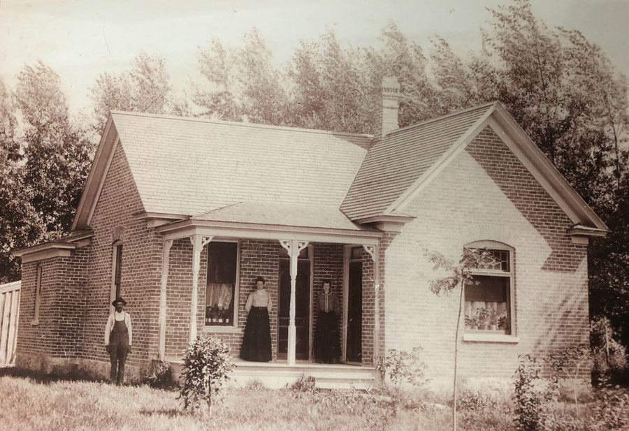 rostan home 1900
