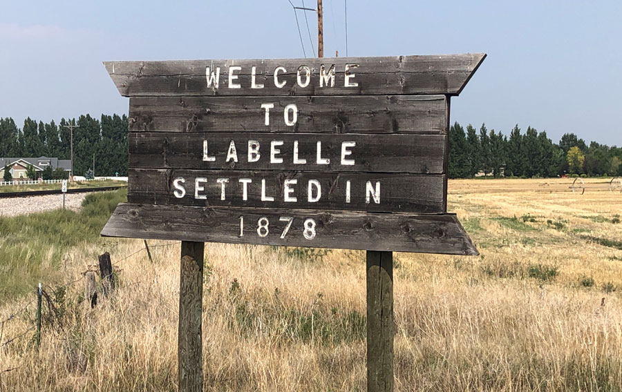 labelle sign