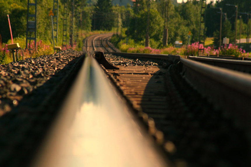 rr tracks