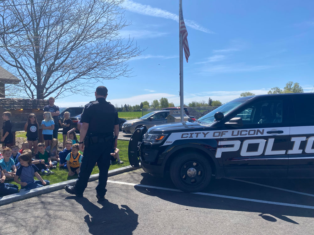 Ucon Fire Department invites elementary students to push in new