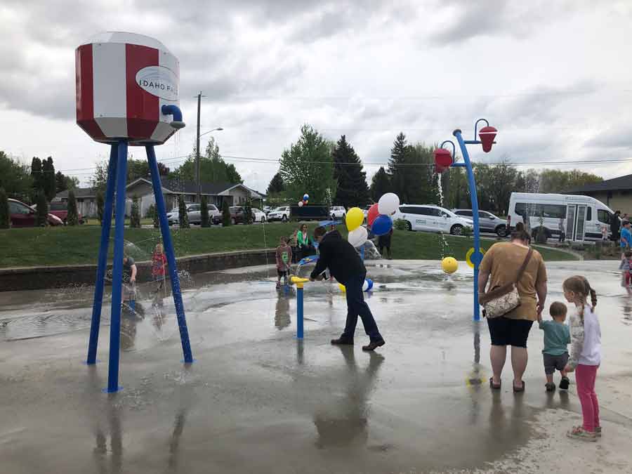 City officials unveil new splash pad at Idaho Falls park East Idaho News