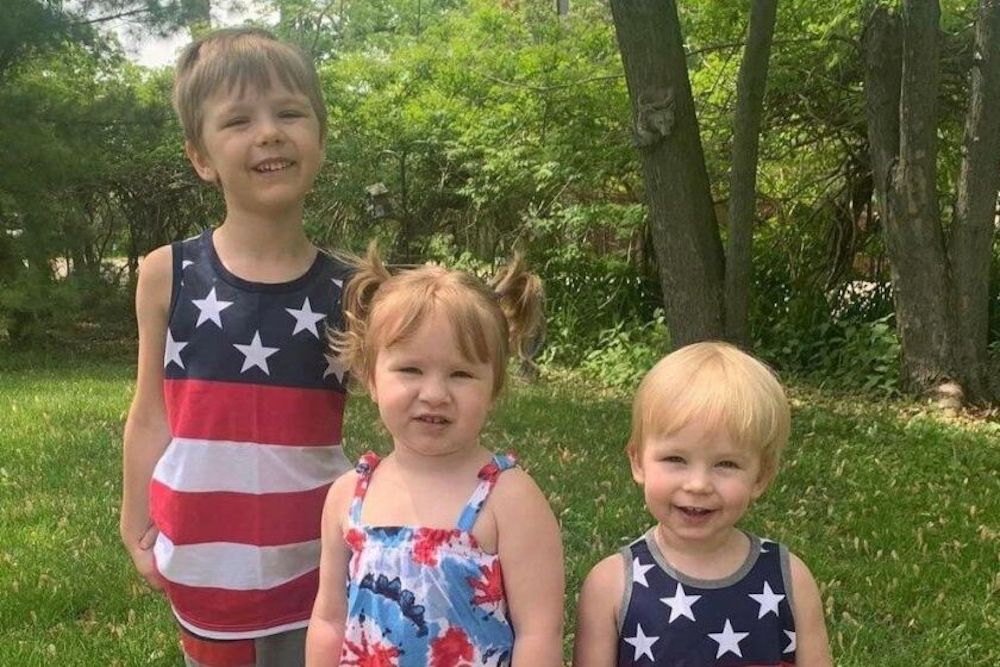 Illinois father charged with drowning three children - Vimarsana News