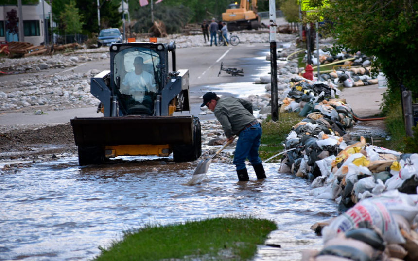 Yellowstone Flooding01